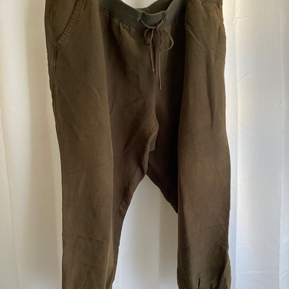 Olive green linen ankle pants.